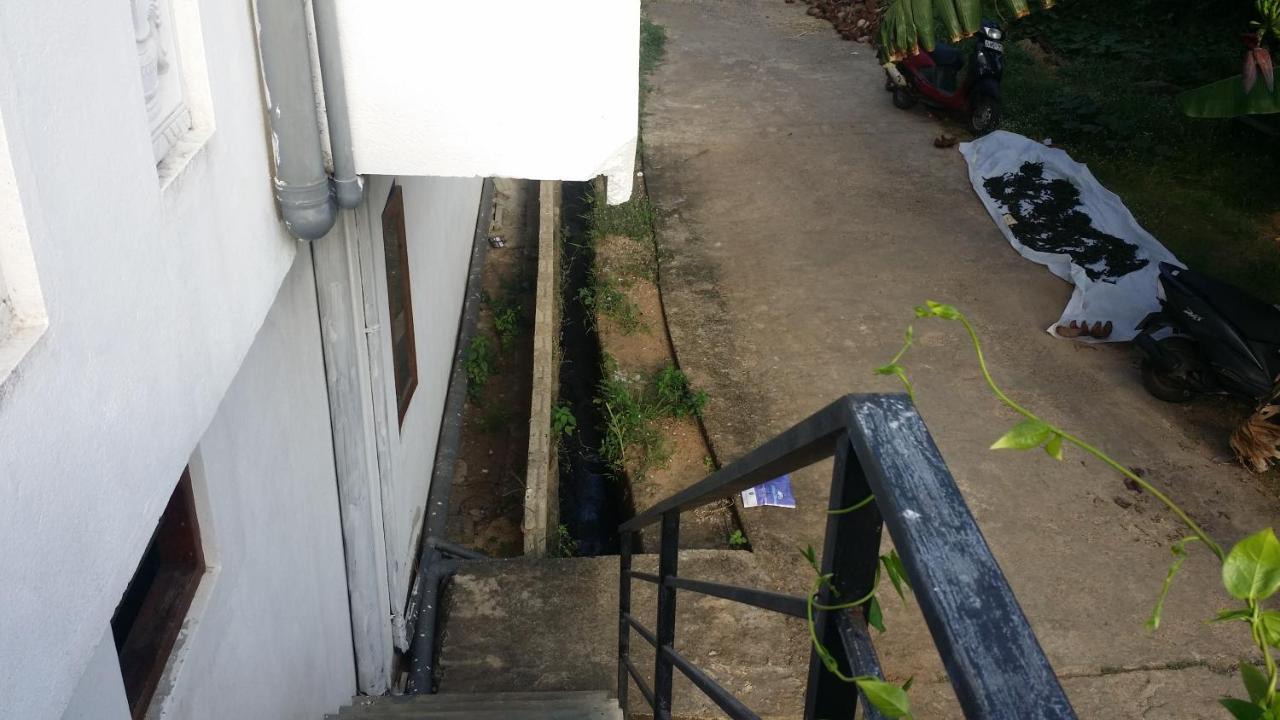 Ocean On House ξενώνας Unawatuna Εξωτερικό φωτογραφία